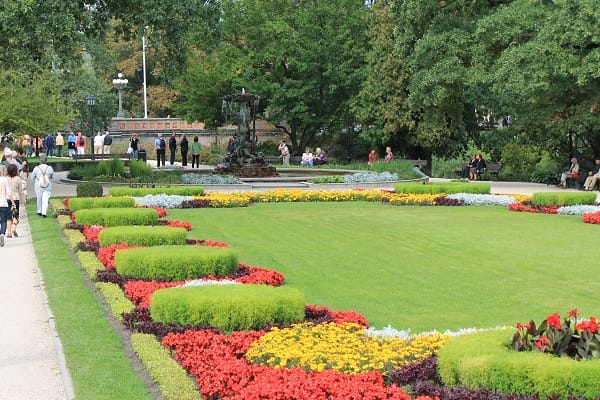 Garden next to opera house in Riga